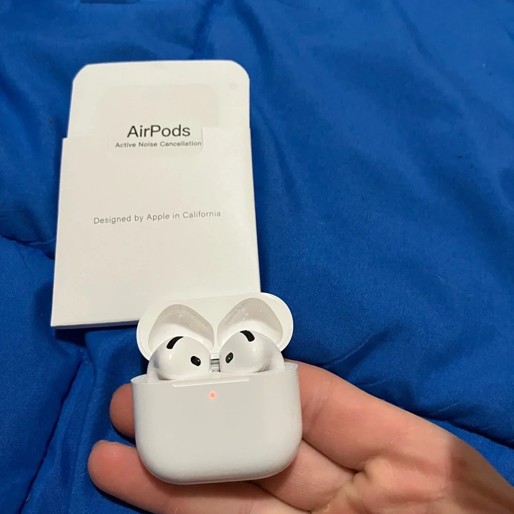 AirPod 4 brand new
